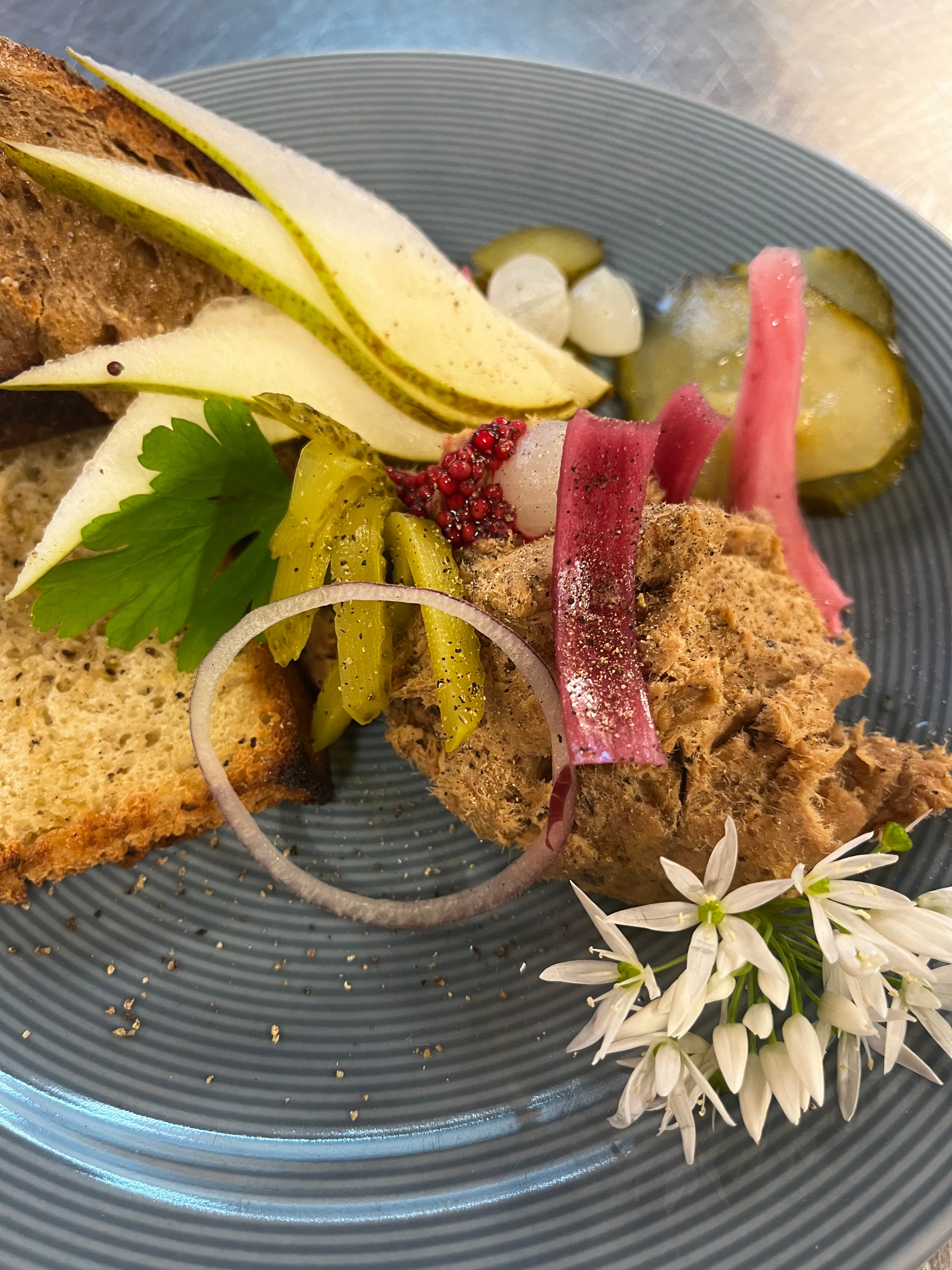 image of signature dish (for a fine dining restaurant)