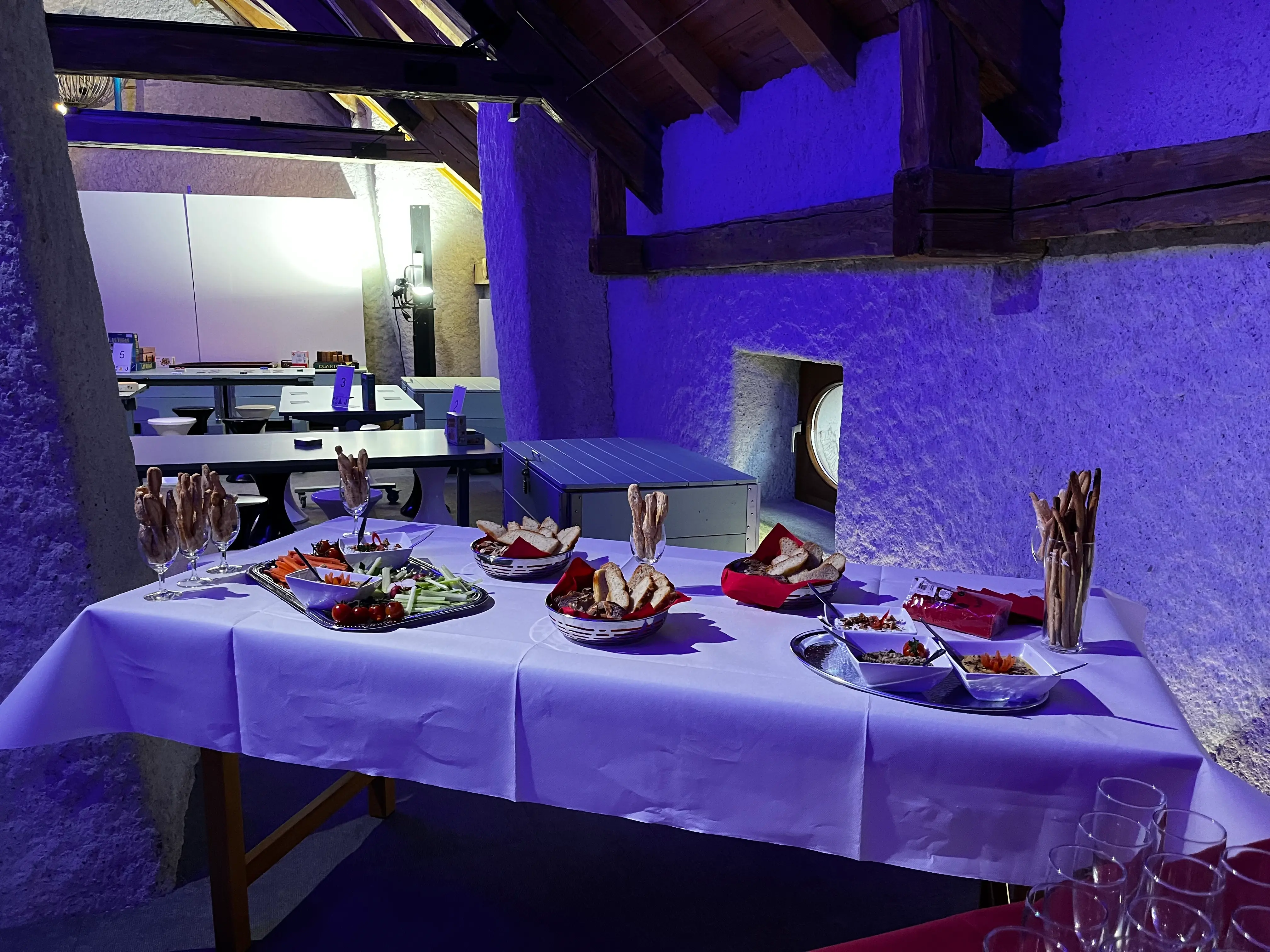 image of signature dish (for a fine dining restaurant)