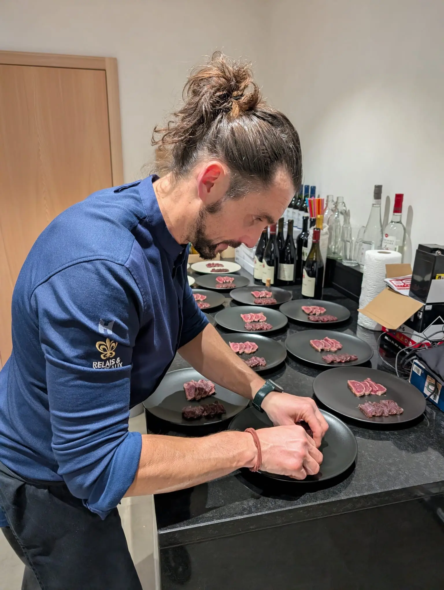 [background image] image of festive dining tables (for an italian restaurant)